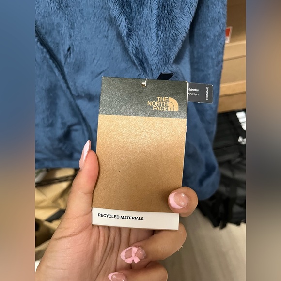 NWT Women’s NorthFace Fur Jacket 🧥💙 Brand new never used! - Picture 5 of 8